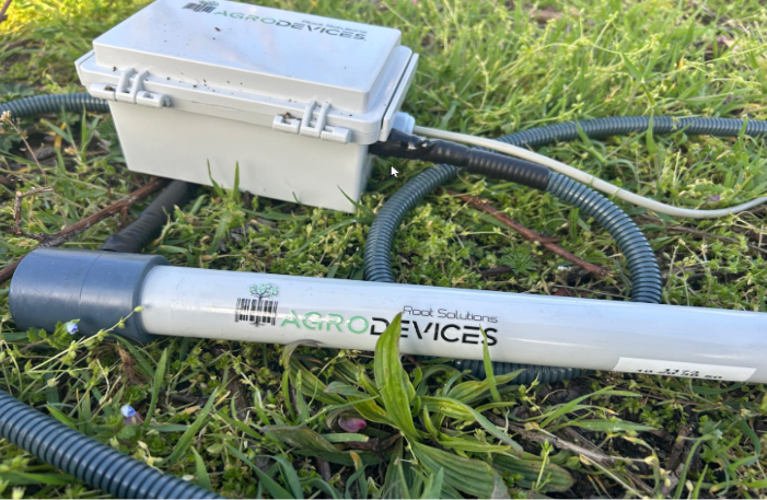 Sonda de Agrodevices instalada en el terreno